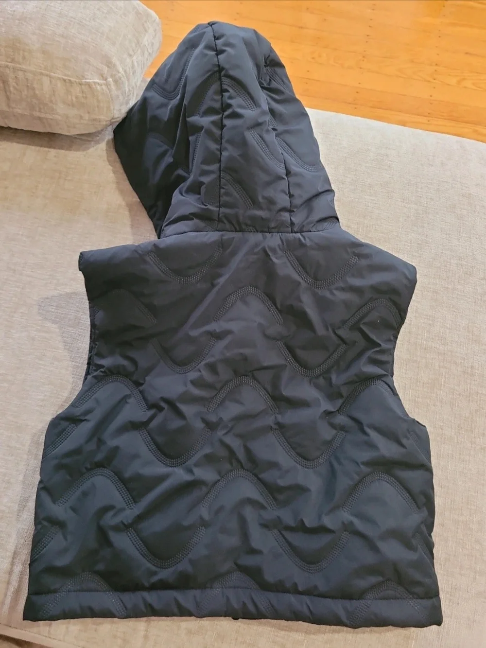 Old Navy Kids Black Hooded Puffer Vest